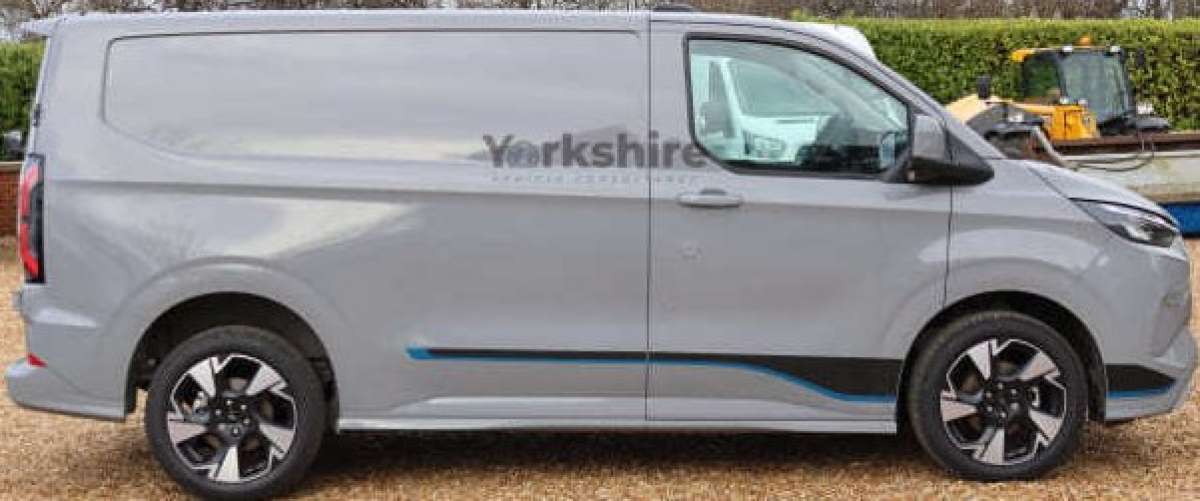 This is the Transit Custom 320 L1H1 232PS PHEV Sport Van vehicle.
